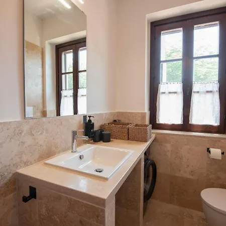 La Casa Rossa N 3 Apartment